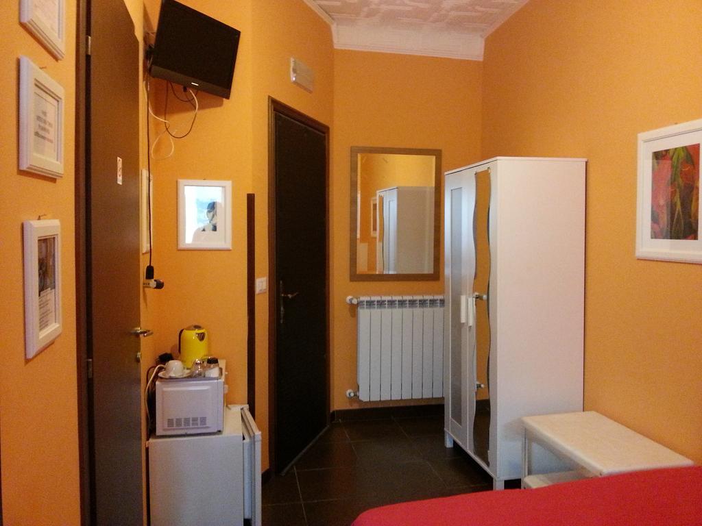 Affittacamere Andronaco Milán Habitación foto