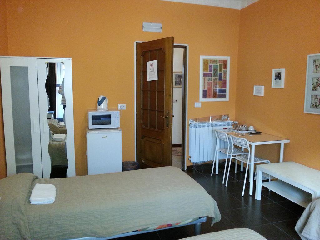 Affittacamere Andronaco Milán Habitación foto